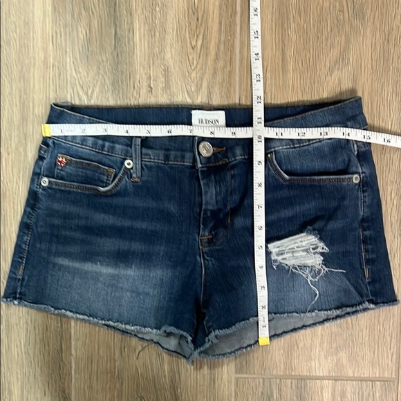 Hudson Jean Shorts Cut Off Fray Edge Raw Hem Blue Denim Distressed Amber Gemma - Picture 7 of 10